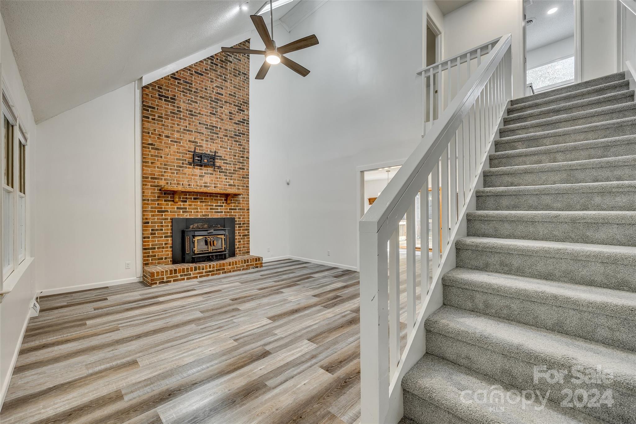 Hickory Hills - Residential