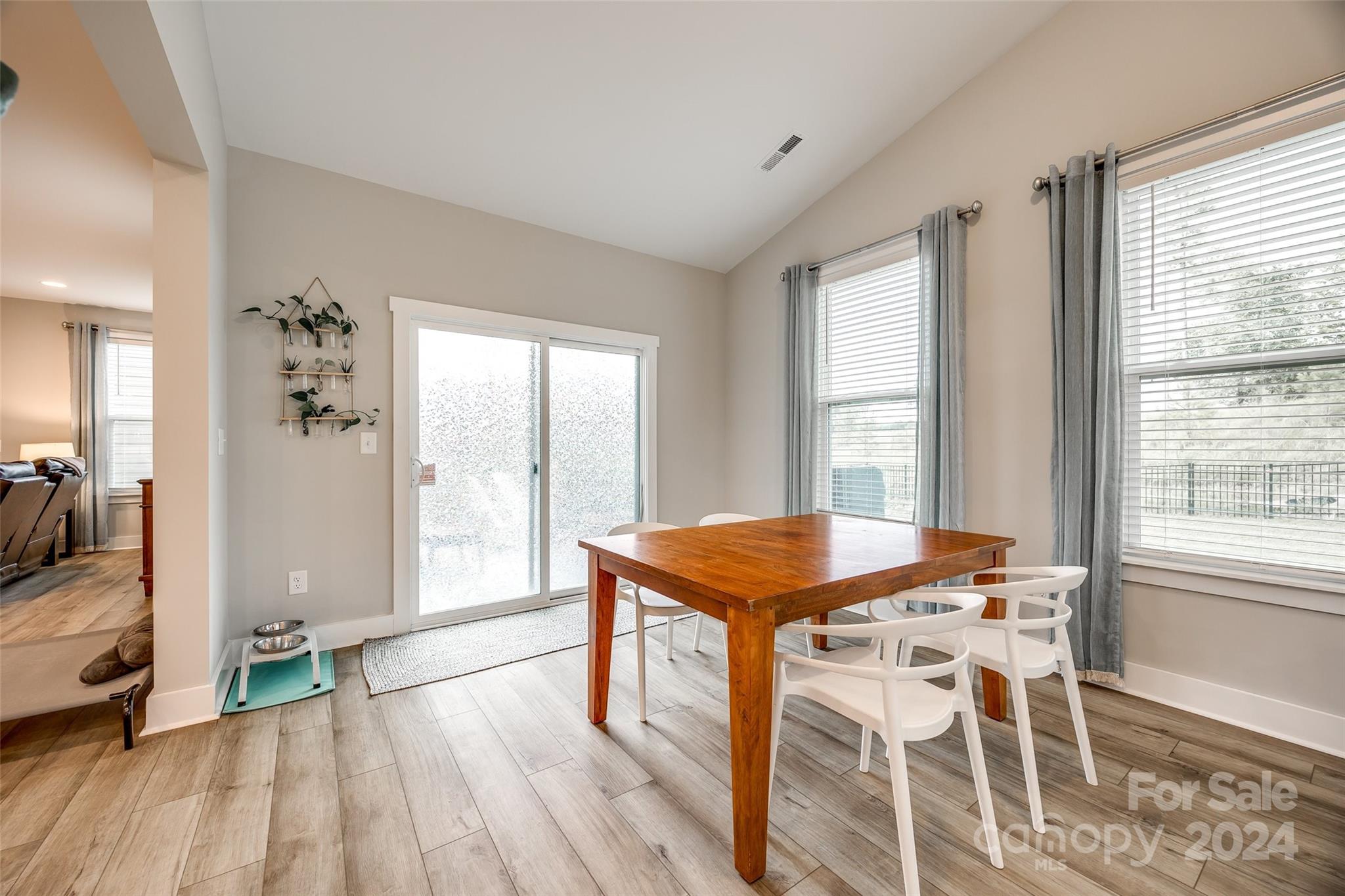 Paddlers Cove - Residential