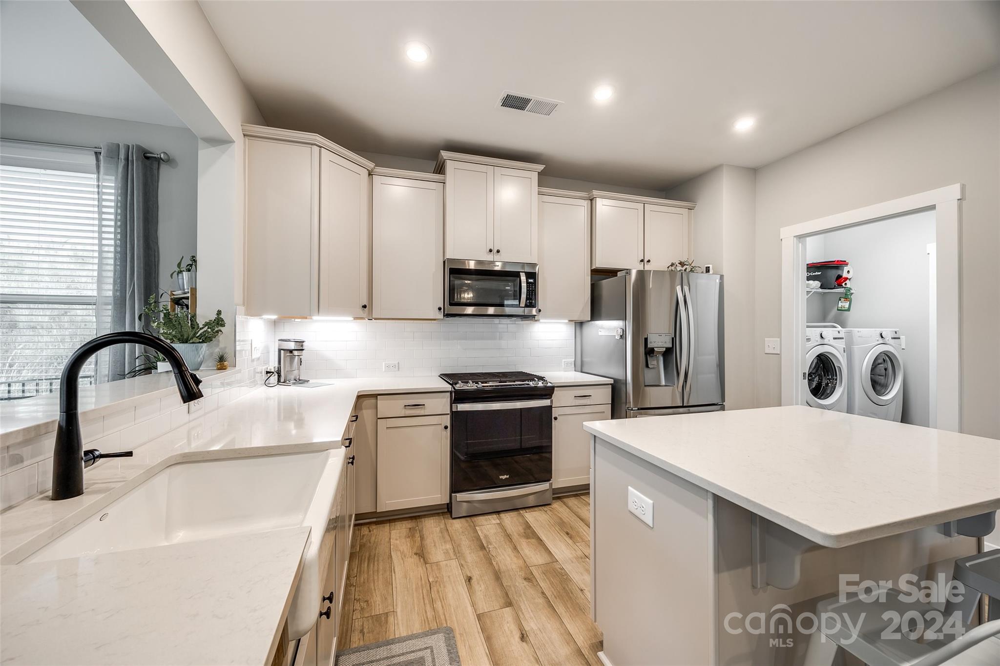 Paddlers Cove - Residential