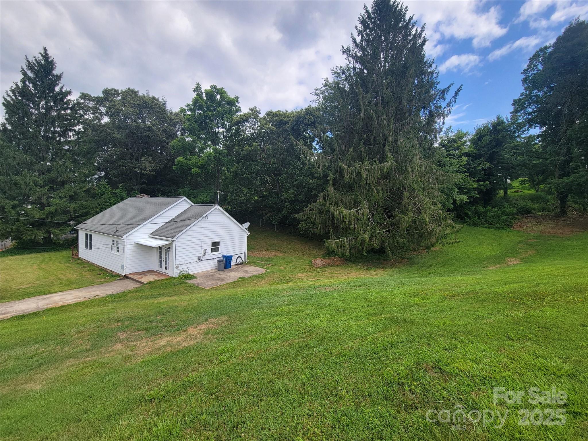 317 Poplar Street