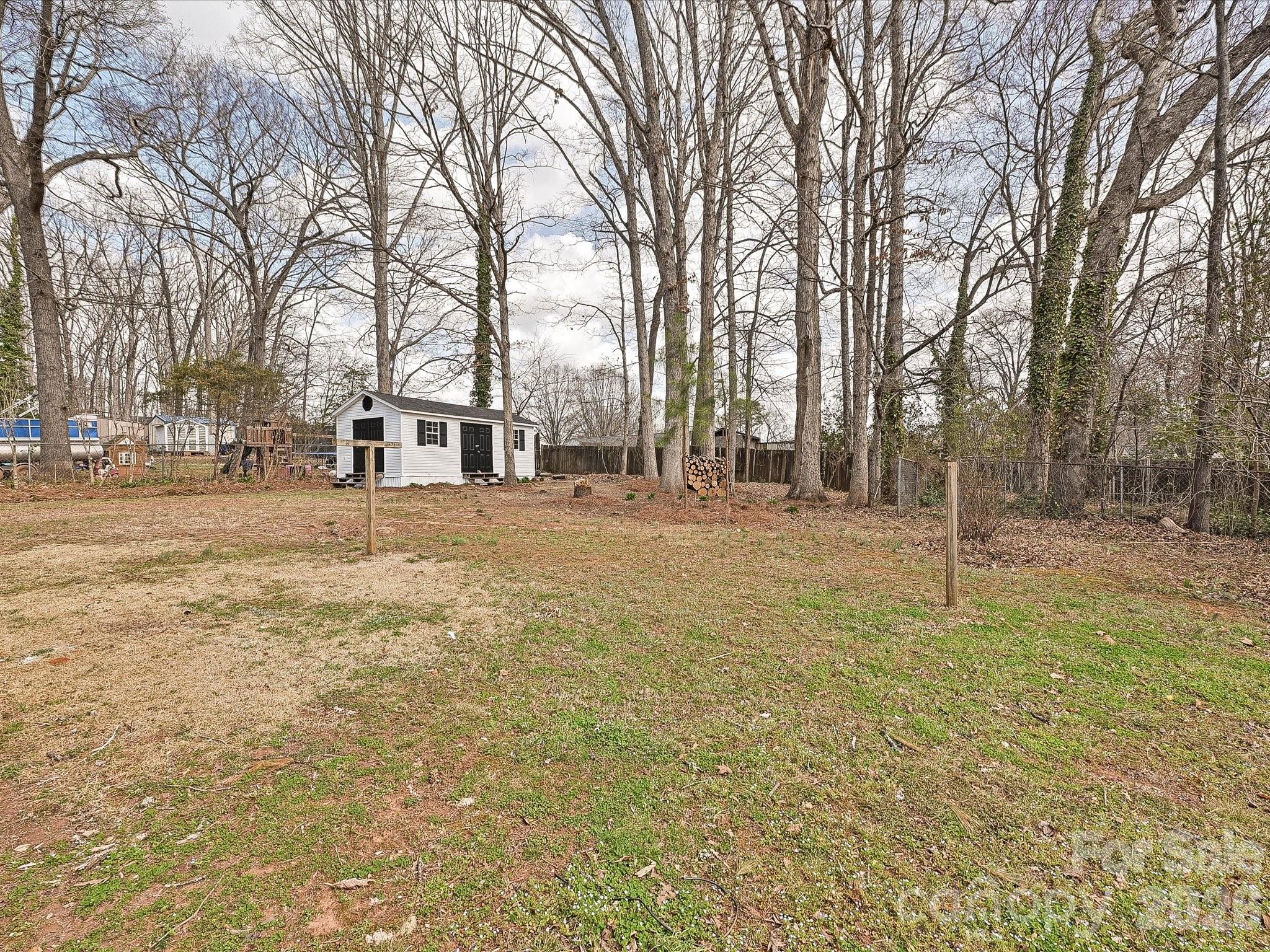 Holly Acres - Residential