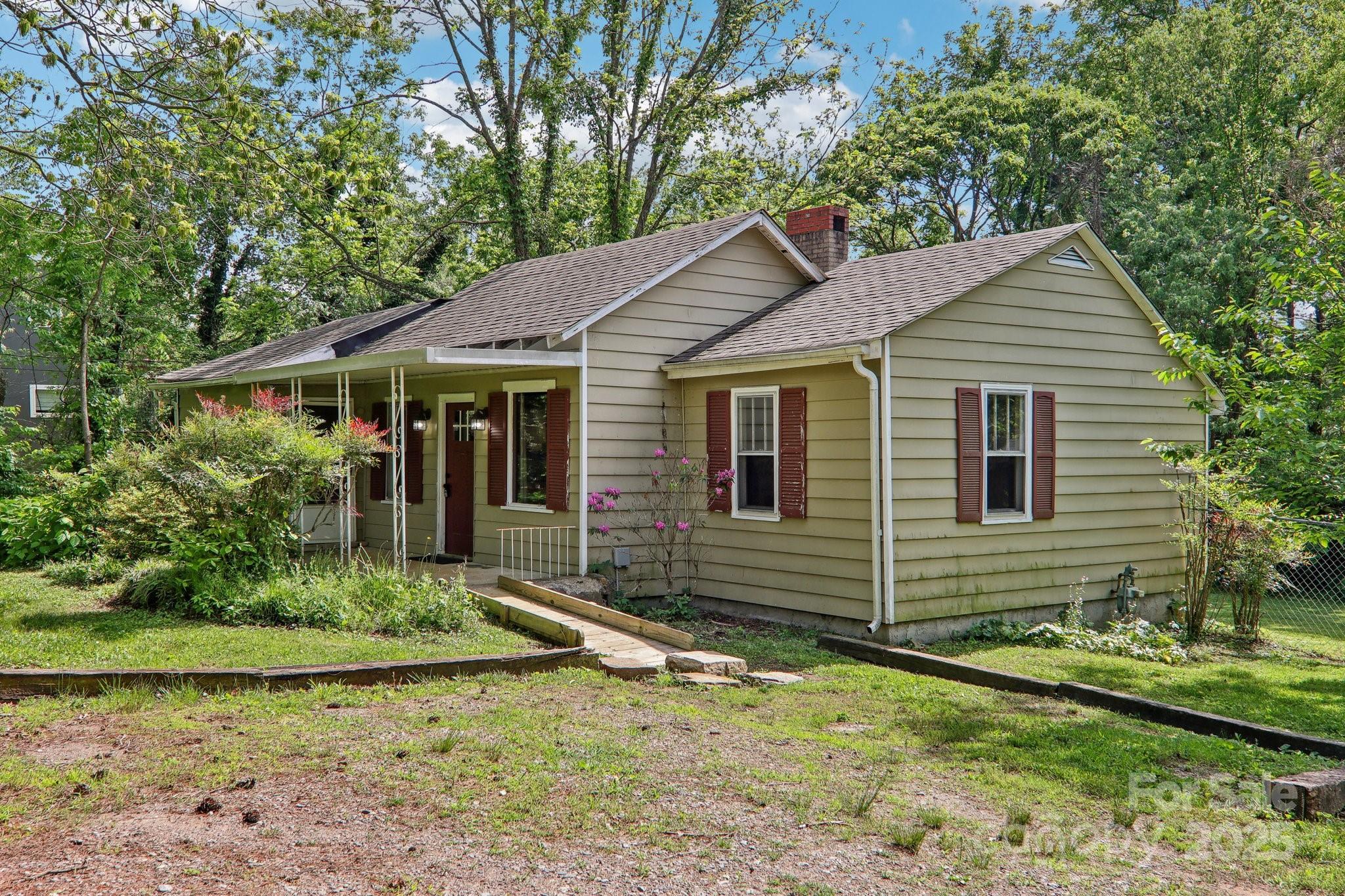 135.5 Virginia Avenue