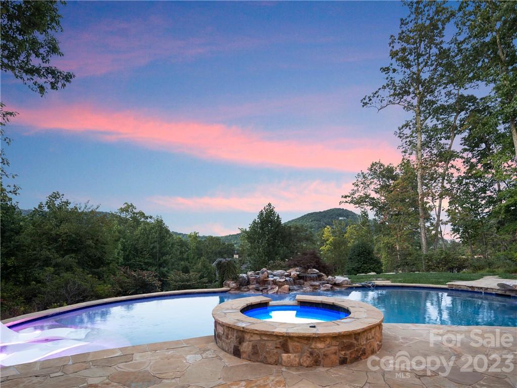 The Cliffs at Walnut Cove - Residential