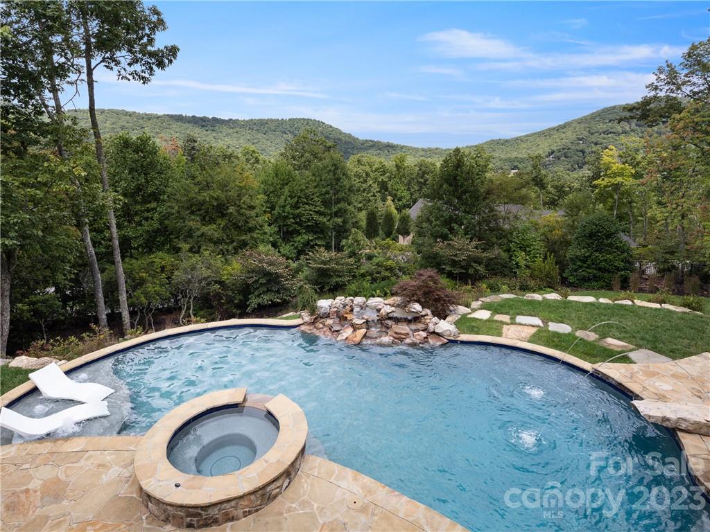 The Cliffs at Walnut Cove - Residential