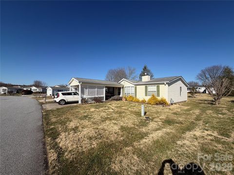 261 White Ash Circle Hendersonville NC 28739