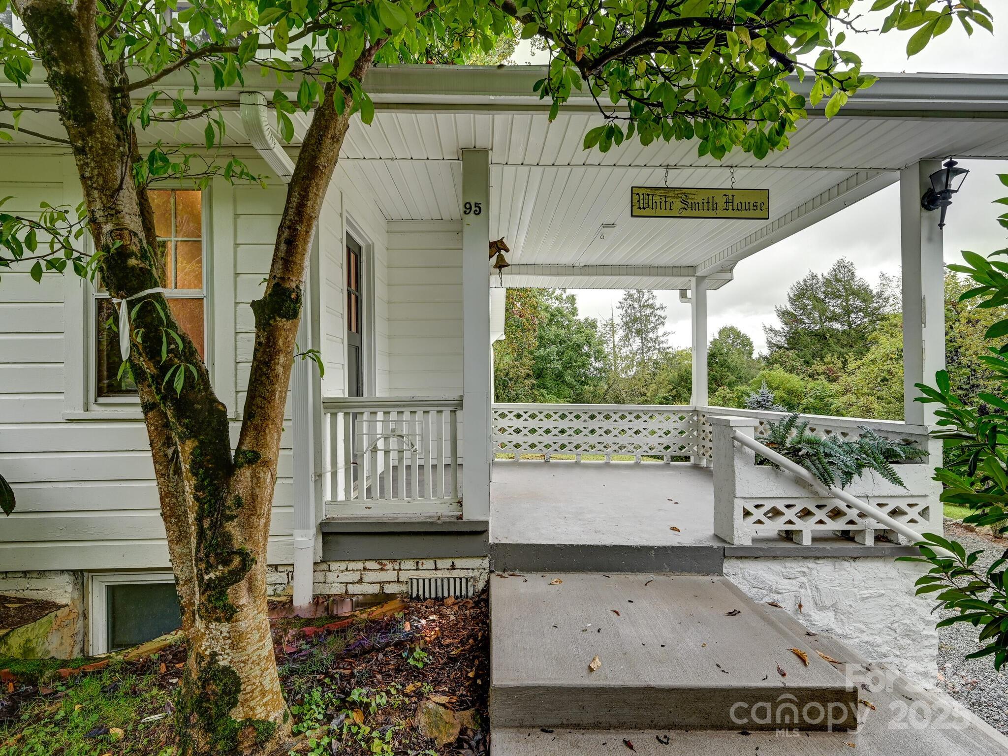 95 Arco Road