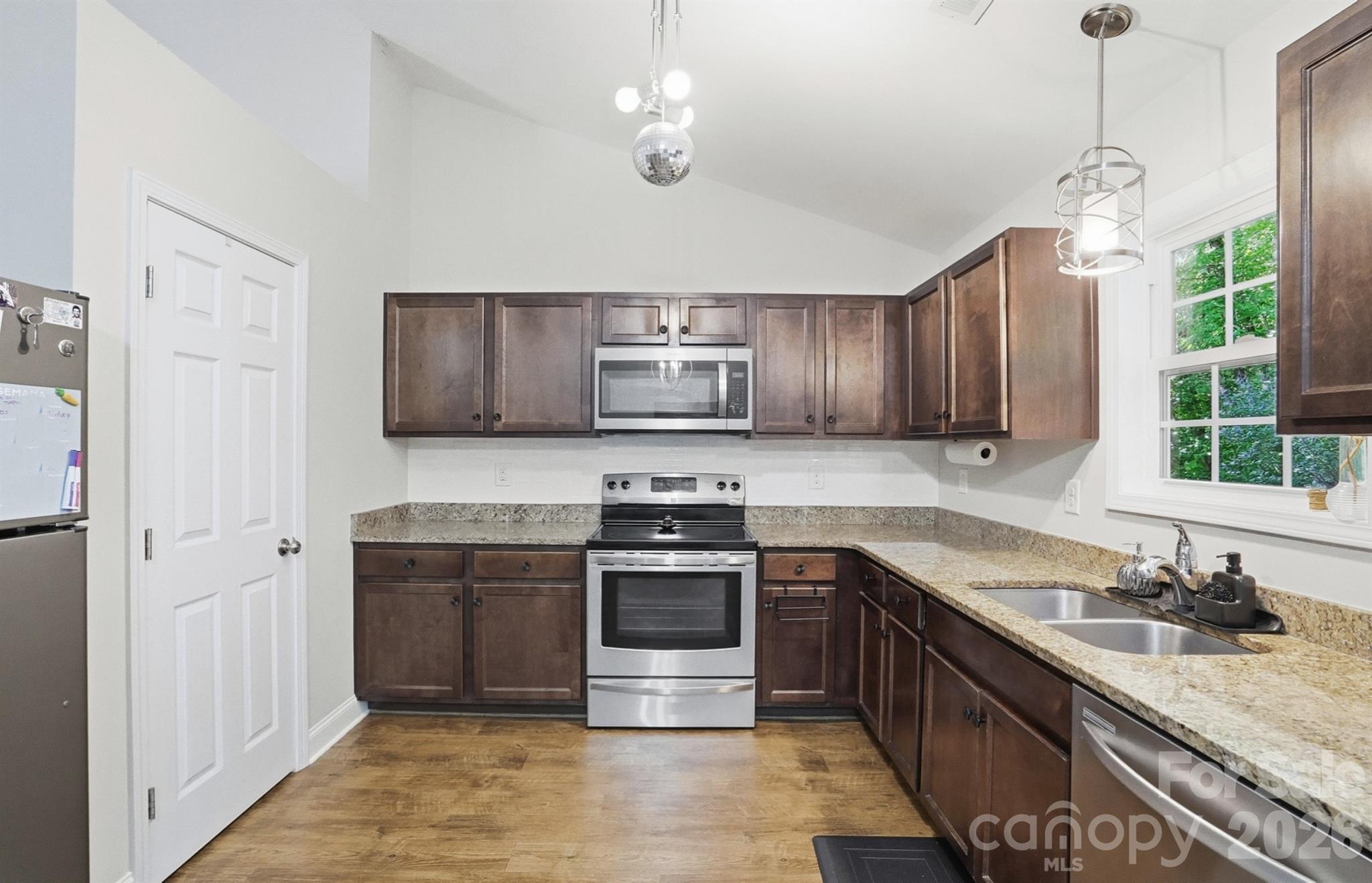 Laurel Creek - Residential