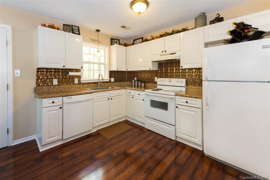 Joannas Lake - Residential