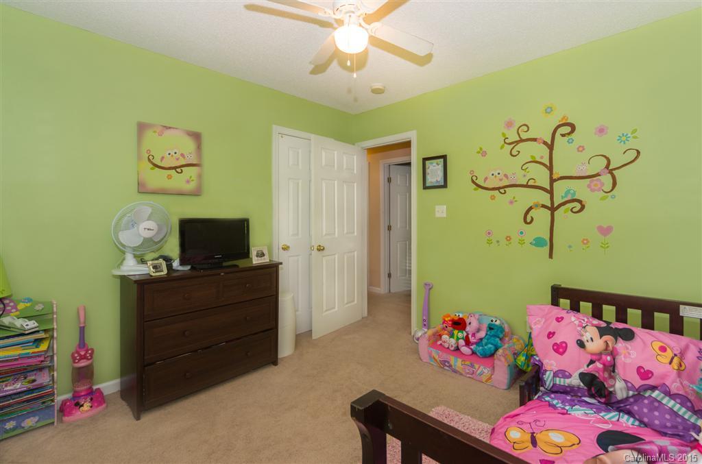 Joannas Lake - Residential