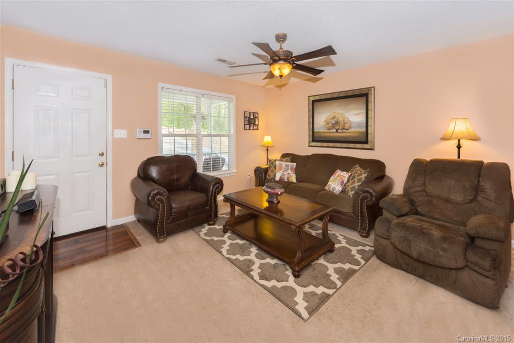 Joannas Lake - Residential