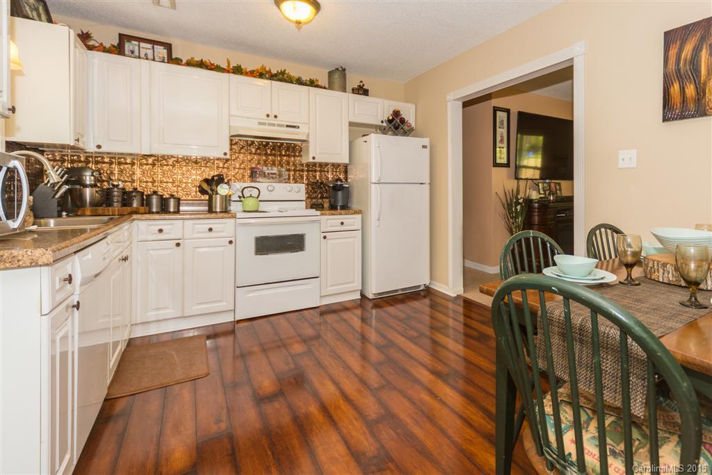 Joannas Lake - Residential