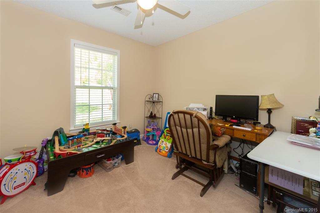 Joannas Lake - Residential