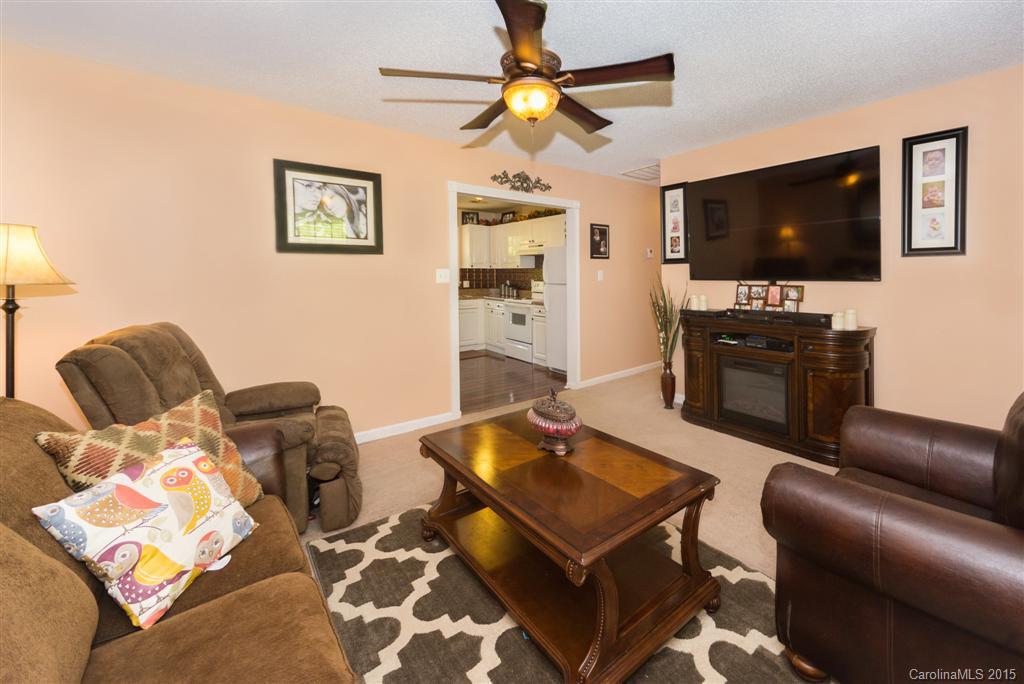 Joannas Lake - Residential