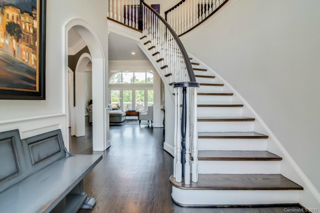 The Peninsula - Residential