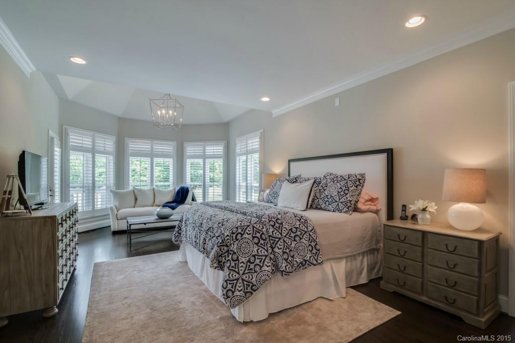 The Peninsula - Residential