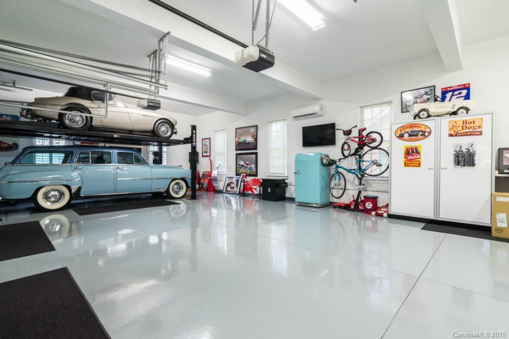 The Peninsula - Residential