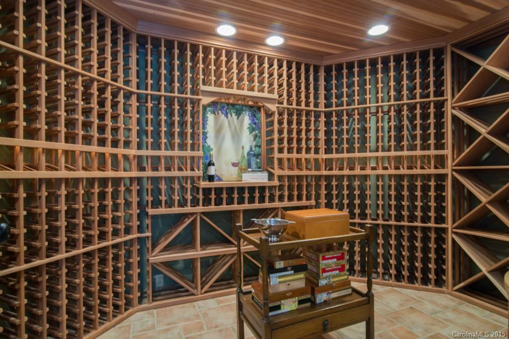 The Peninsula - Residential