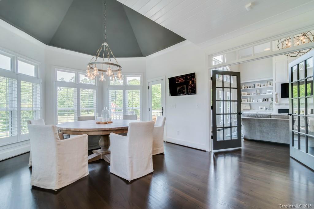 The Peninsula - Residential