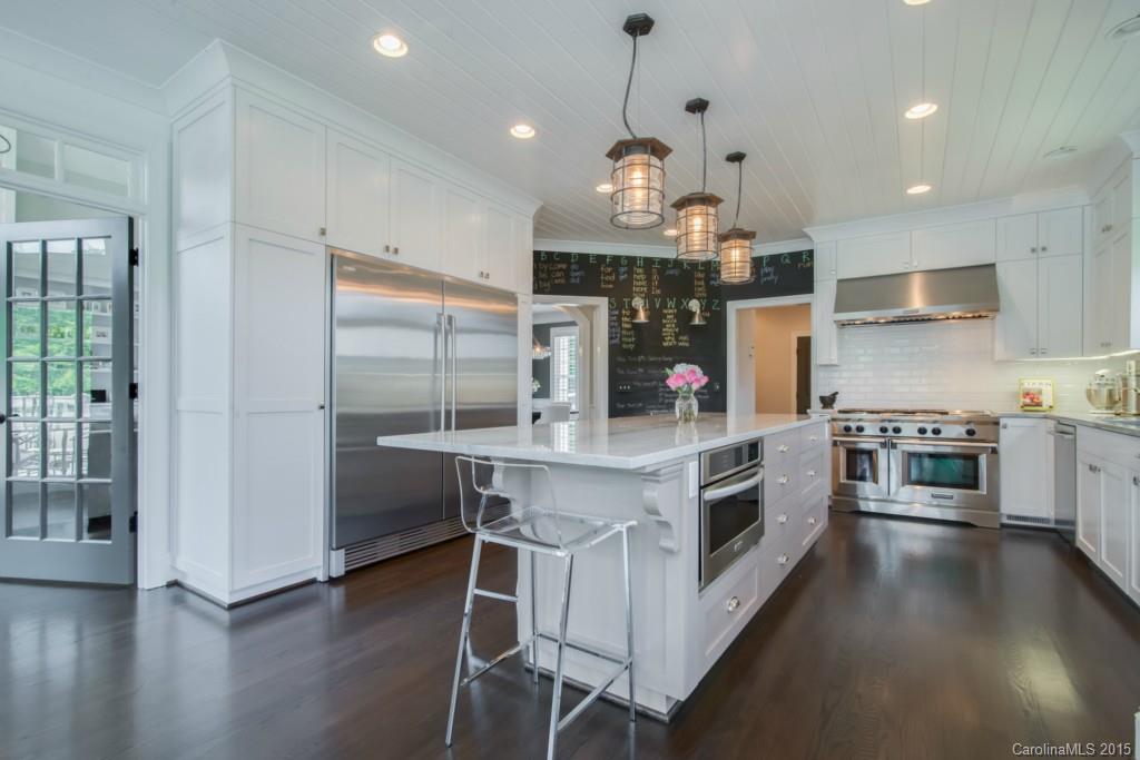 The Peninsula - Residential