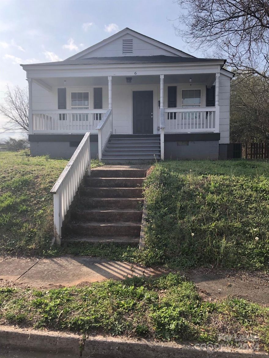 Cute House Located near Downtown Rock Hill, SC, 2 Bedrooms, 1 Bathroom, Living Room, Eat In Kitchen with Range, Refrigerator, Dishwasher & Microwave. Nice size yard. Single Family Only. Call owner for pet permission with approved application.  
No Smoking/No Vaping. Maximum Occupants 3.  Available NOW for viewing by key sign out from our office Monday-Friday 9am-4pm, except Holidays. Keys to be returned by 5pm same day. Requires $20 refundable deposit.