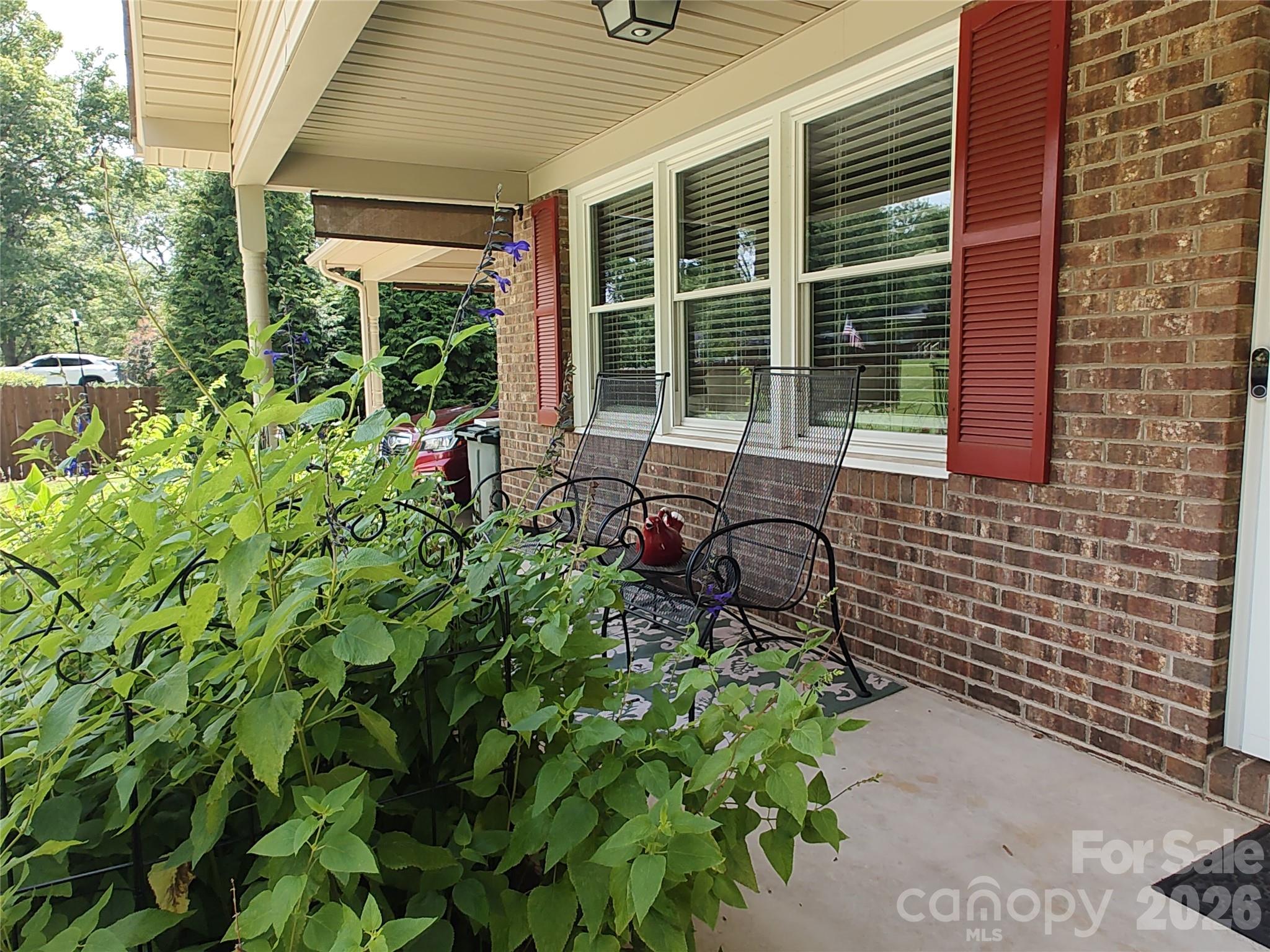 822 Rubens Road SW
