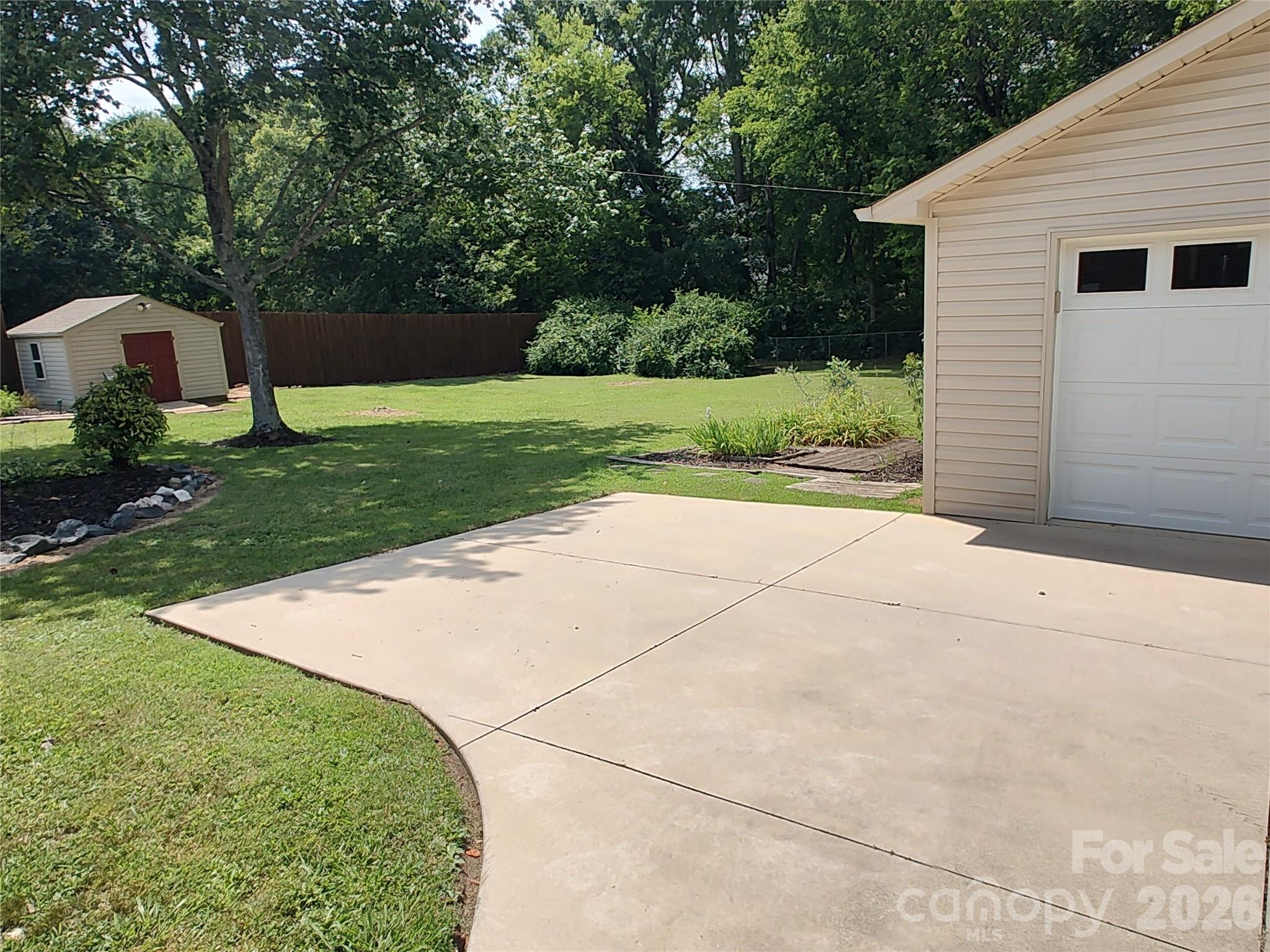822 Rubens Road SW