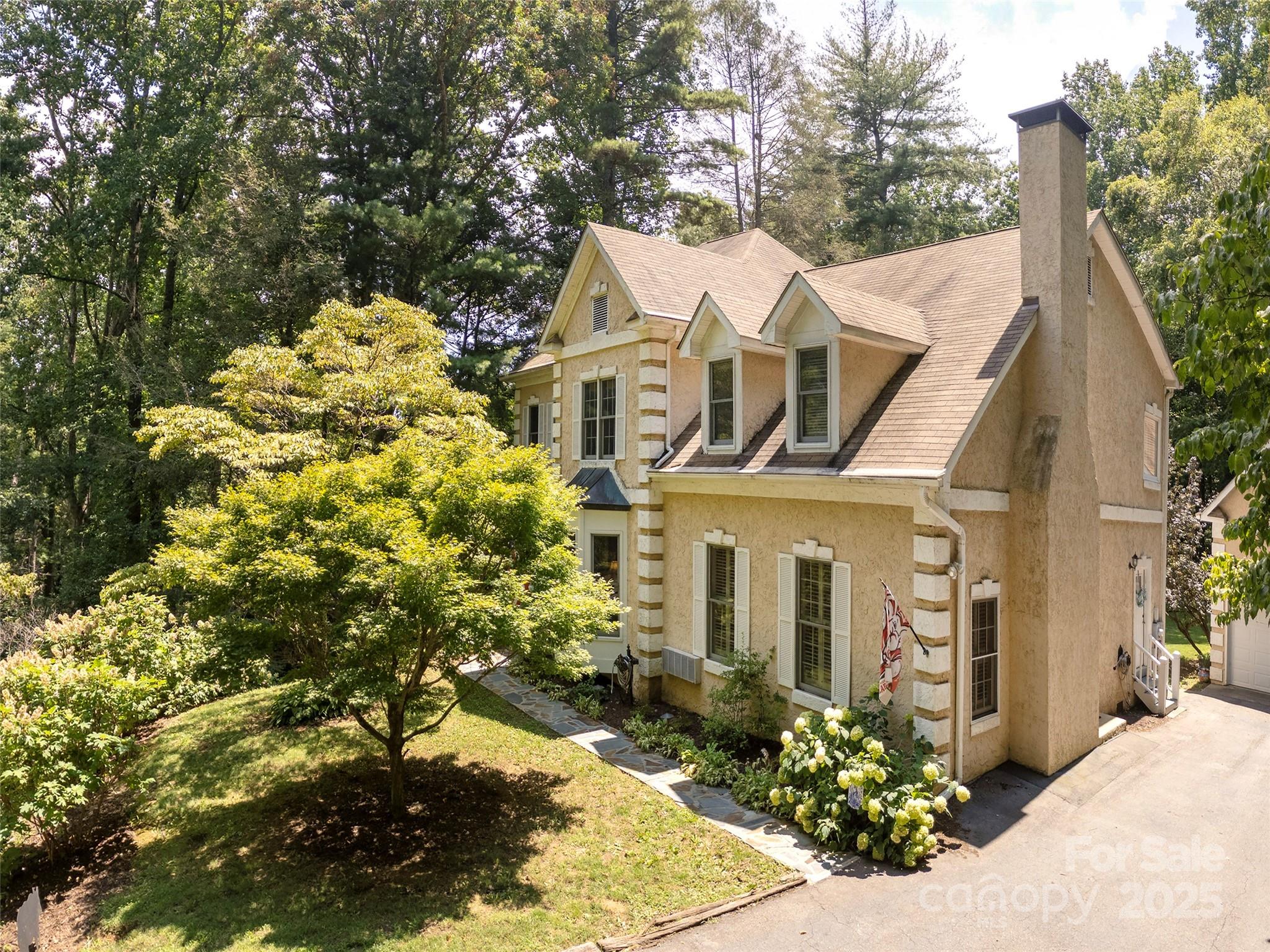 4 Silverstone Drive