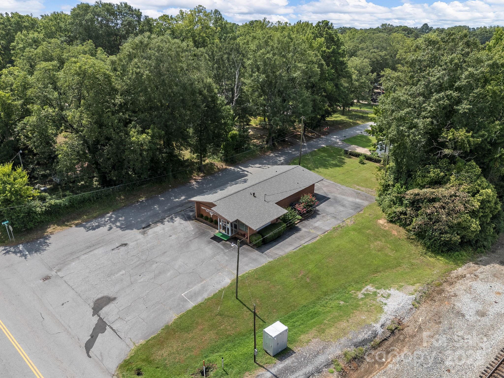 111 W Rutledge Avenue