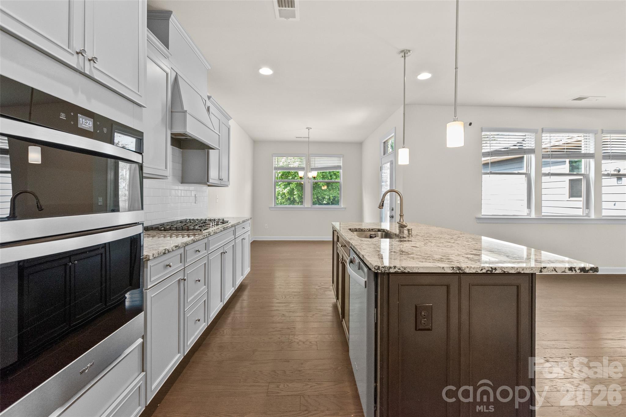 Lake Crest - Residential