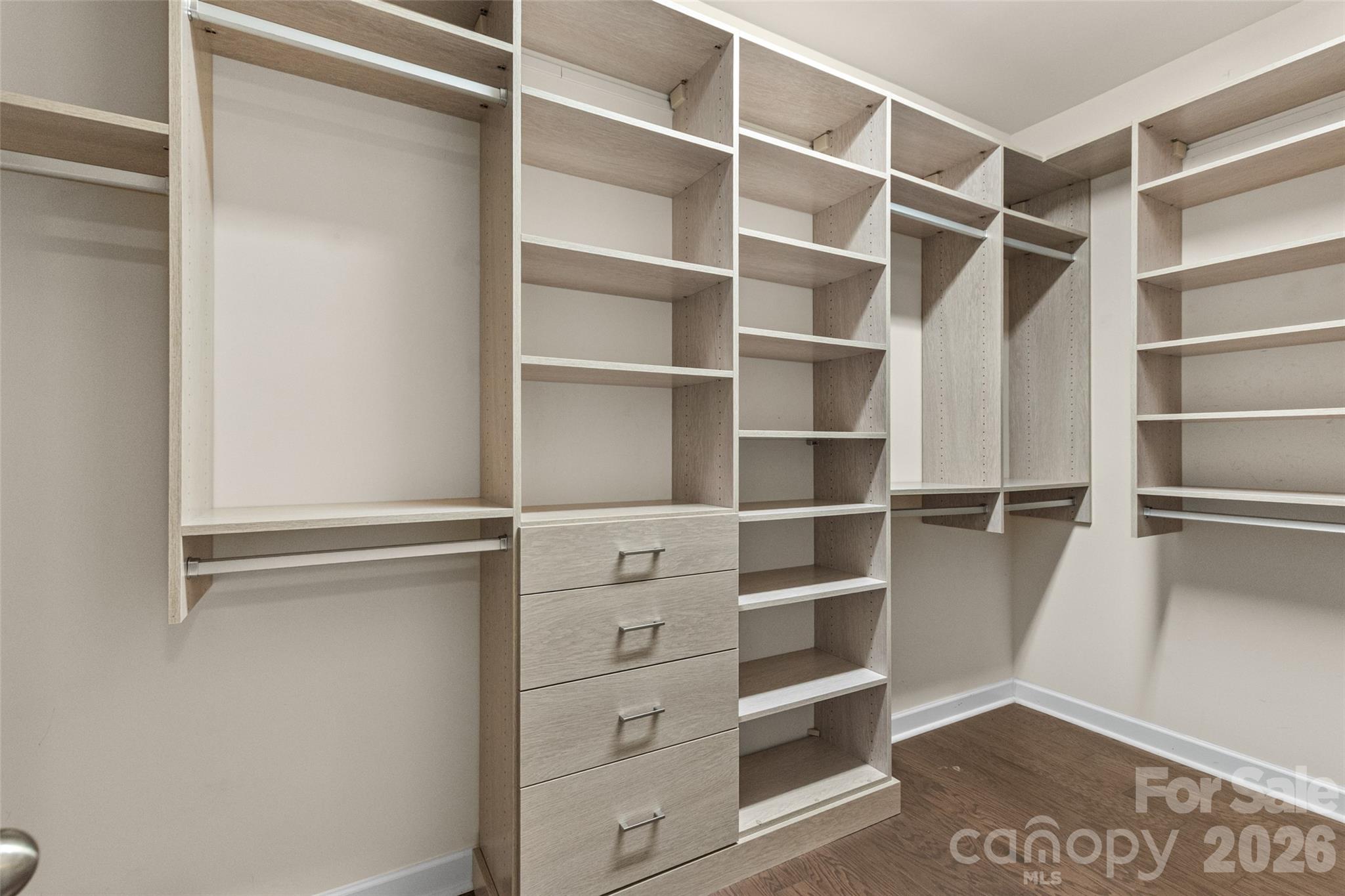 Lake Crest - Residential