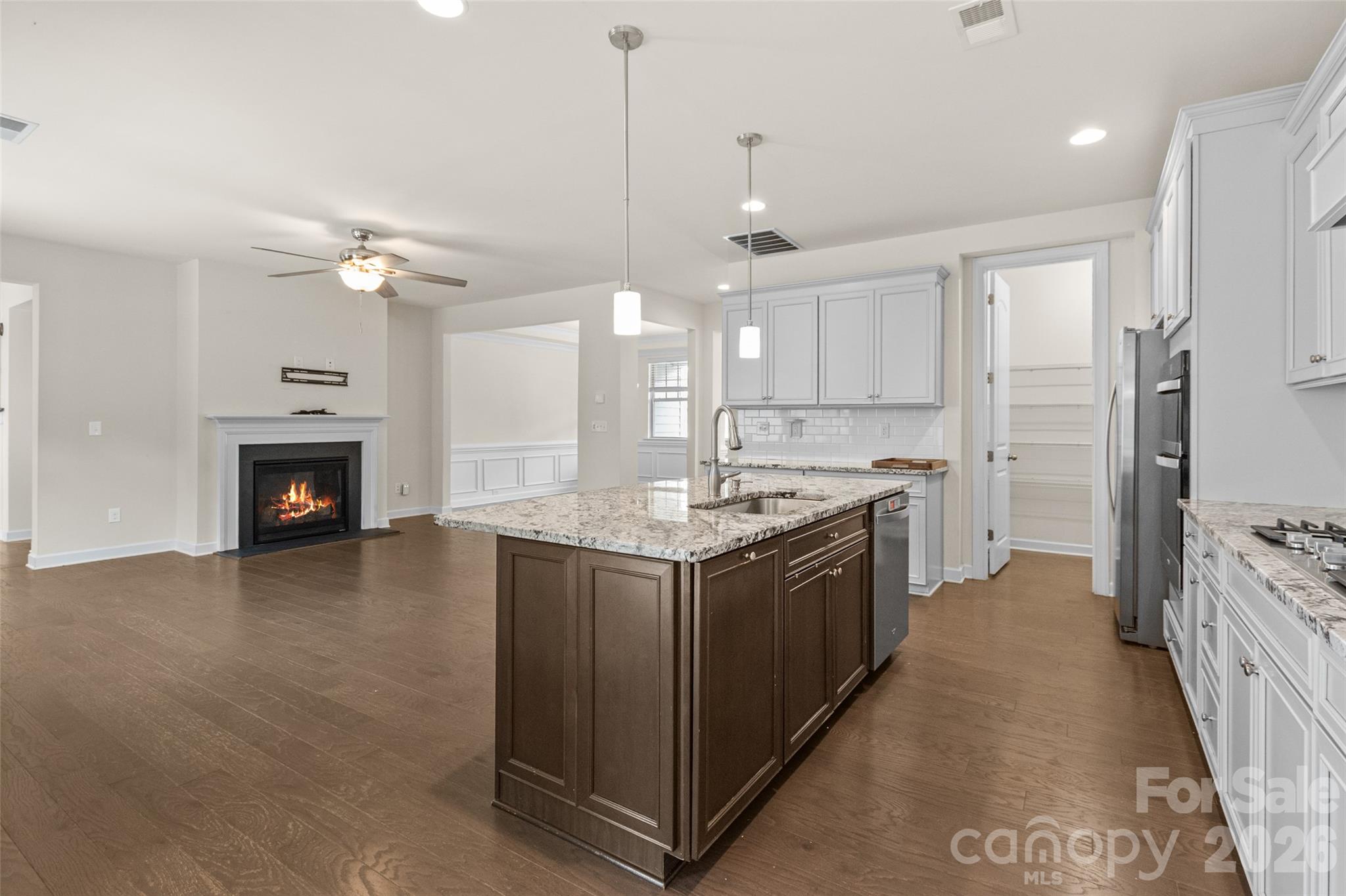 Lake Crest - Residential