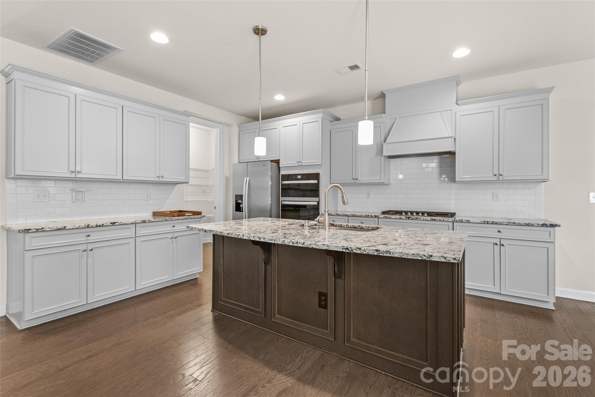 Lake Crest - Residential