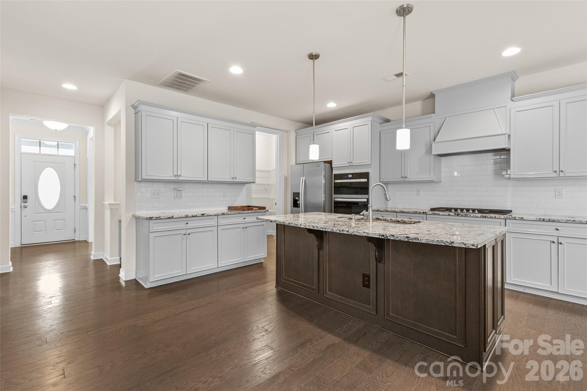 Lake Crest - Residential