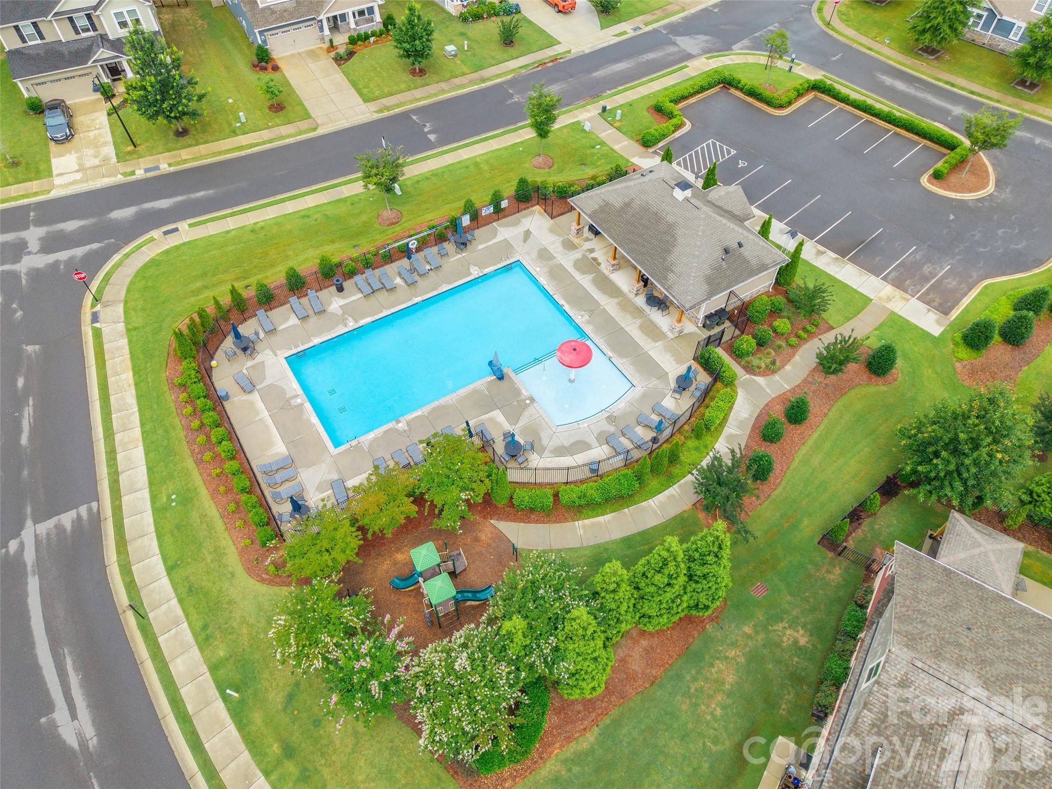 Lake Crest - Residential