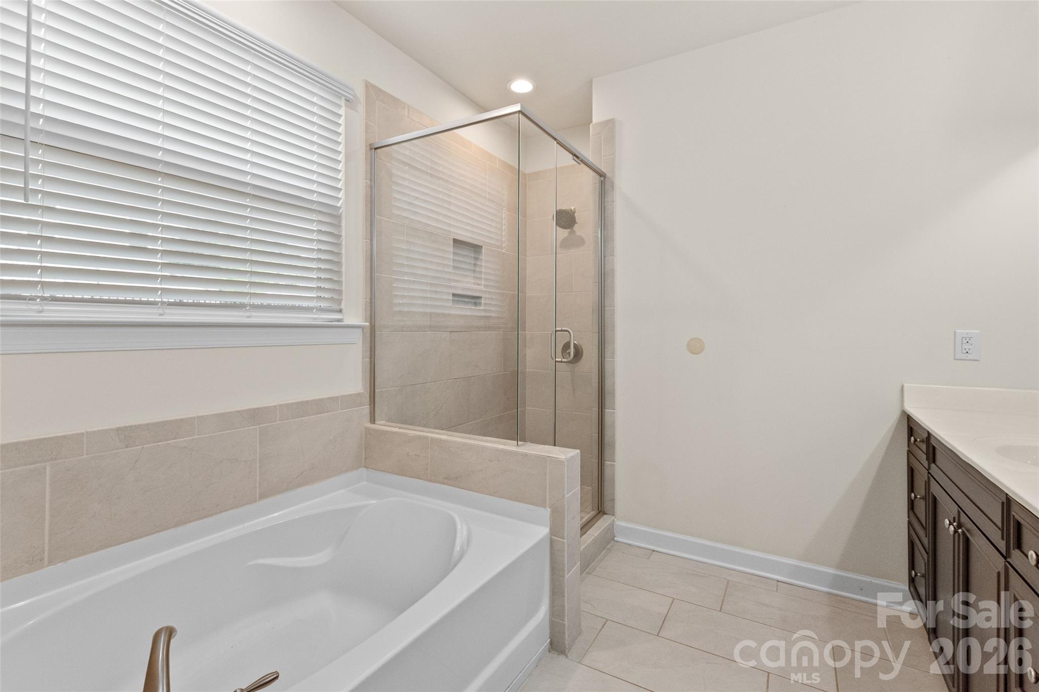 Lake Crest - Residential