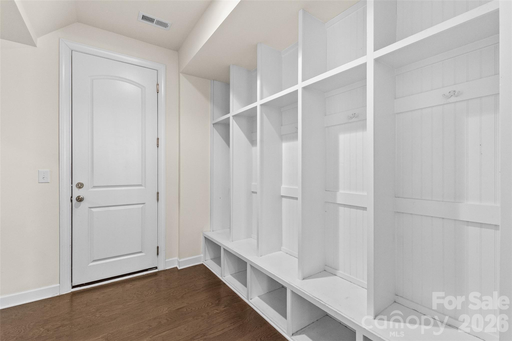 Lake Crest - Residential