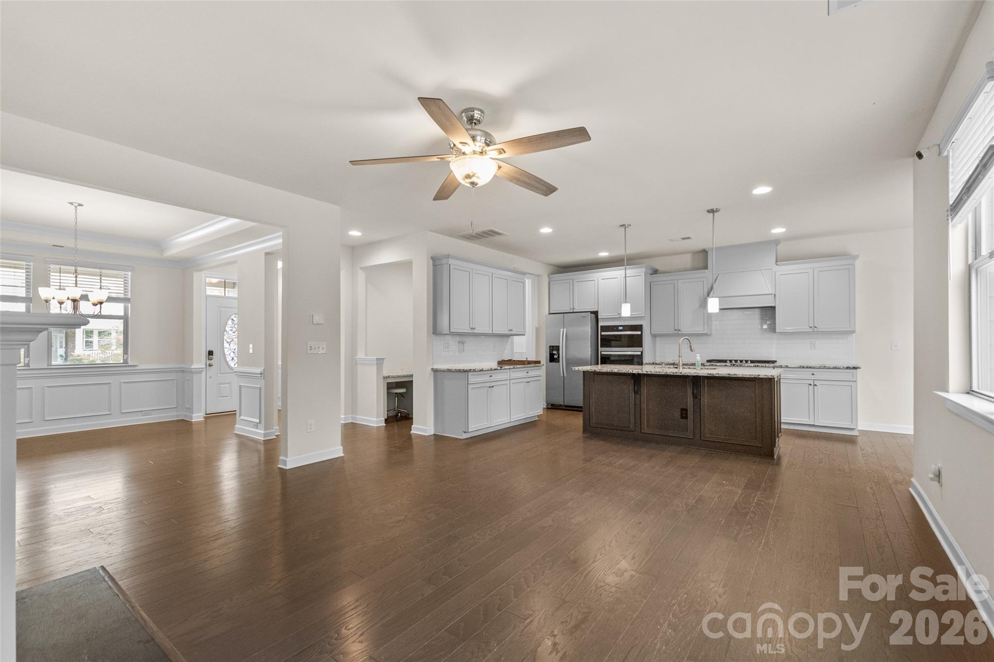 Lake Crest - Residential