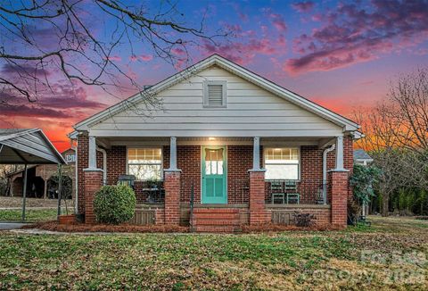 Photo of 803 White Jenkins Road, Bessemer City, NC 28016 (MLS # 4338487)