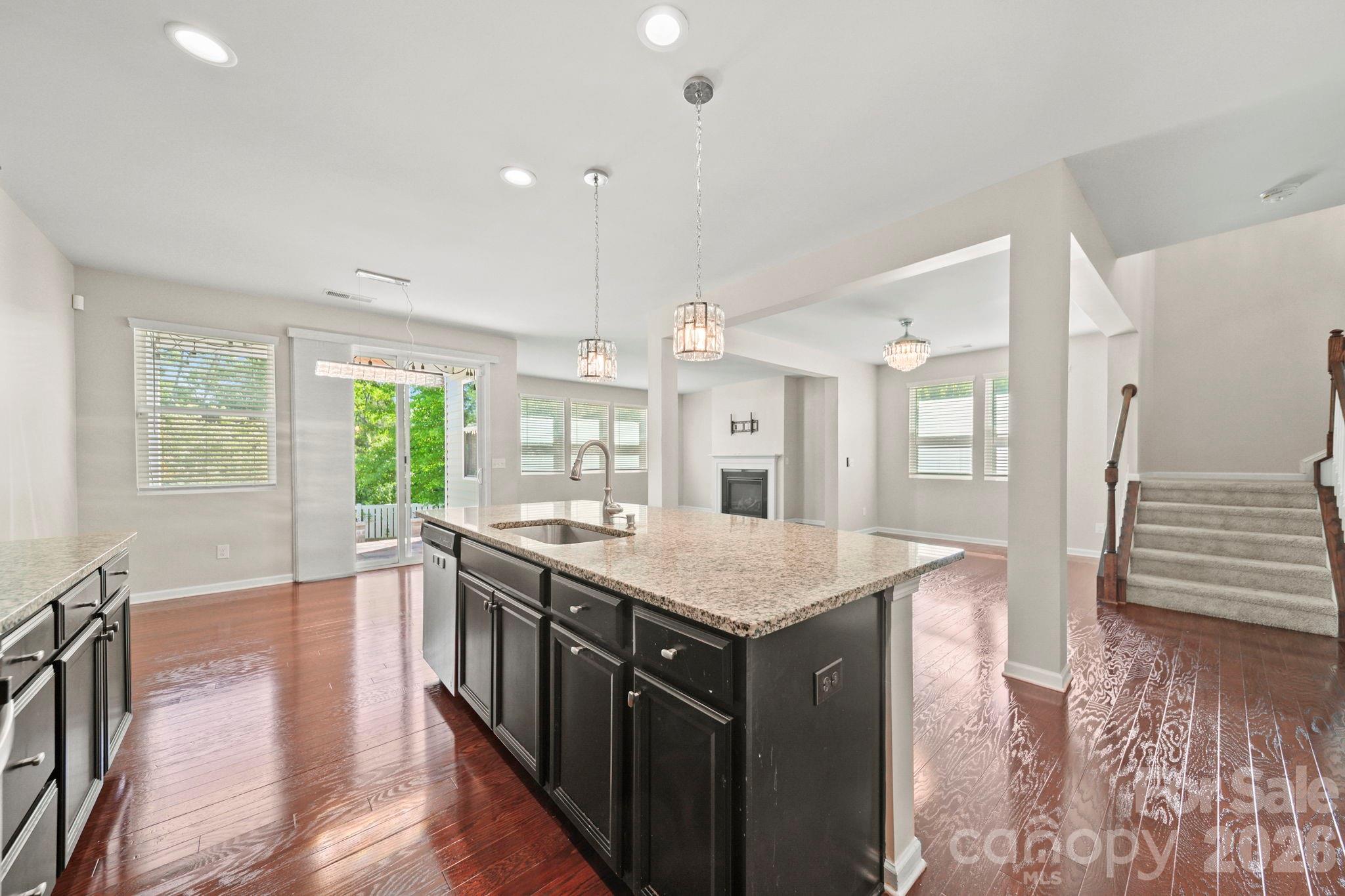 Kings Grove Manor - Residential