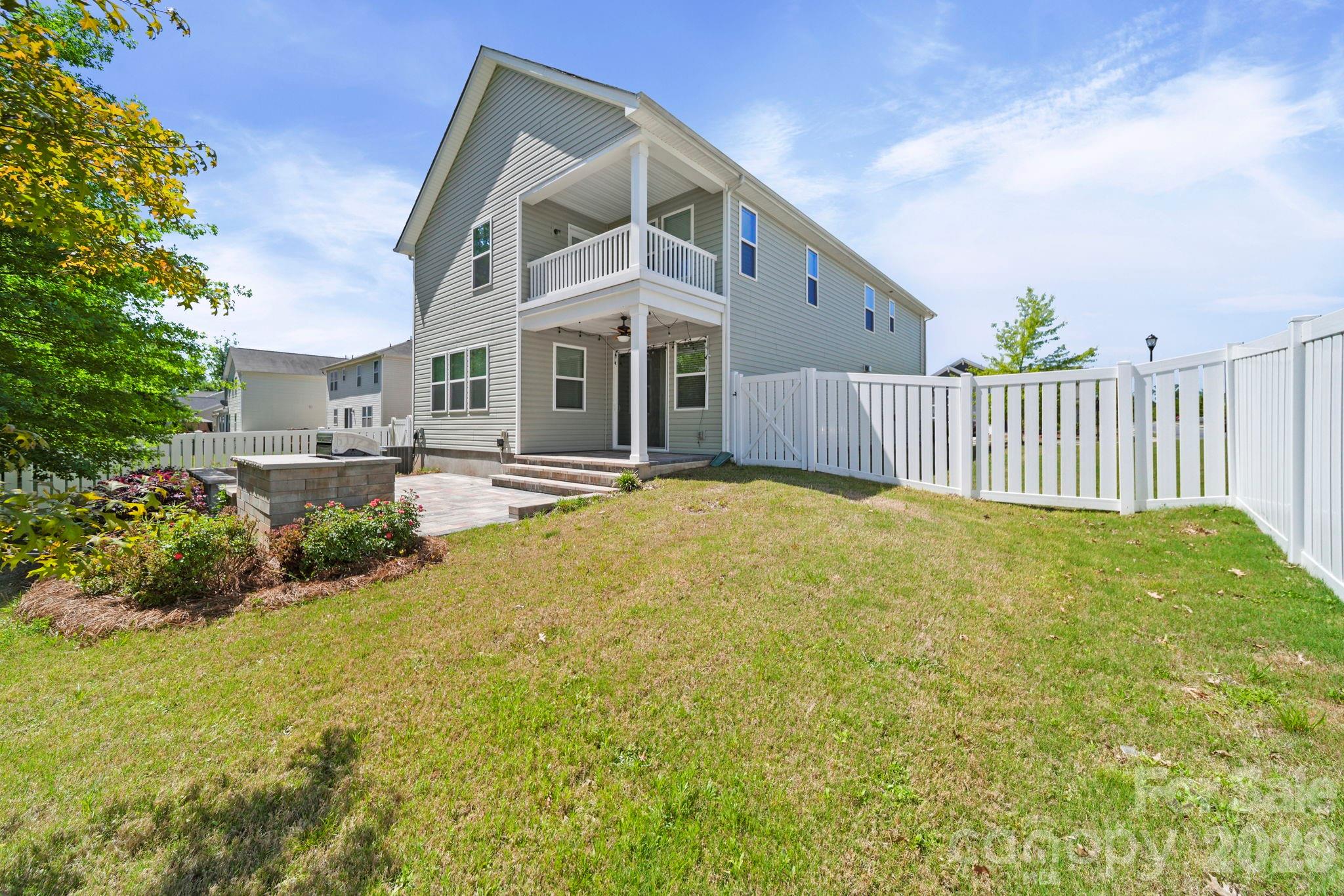 Kings Grove Manor - Residential