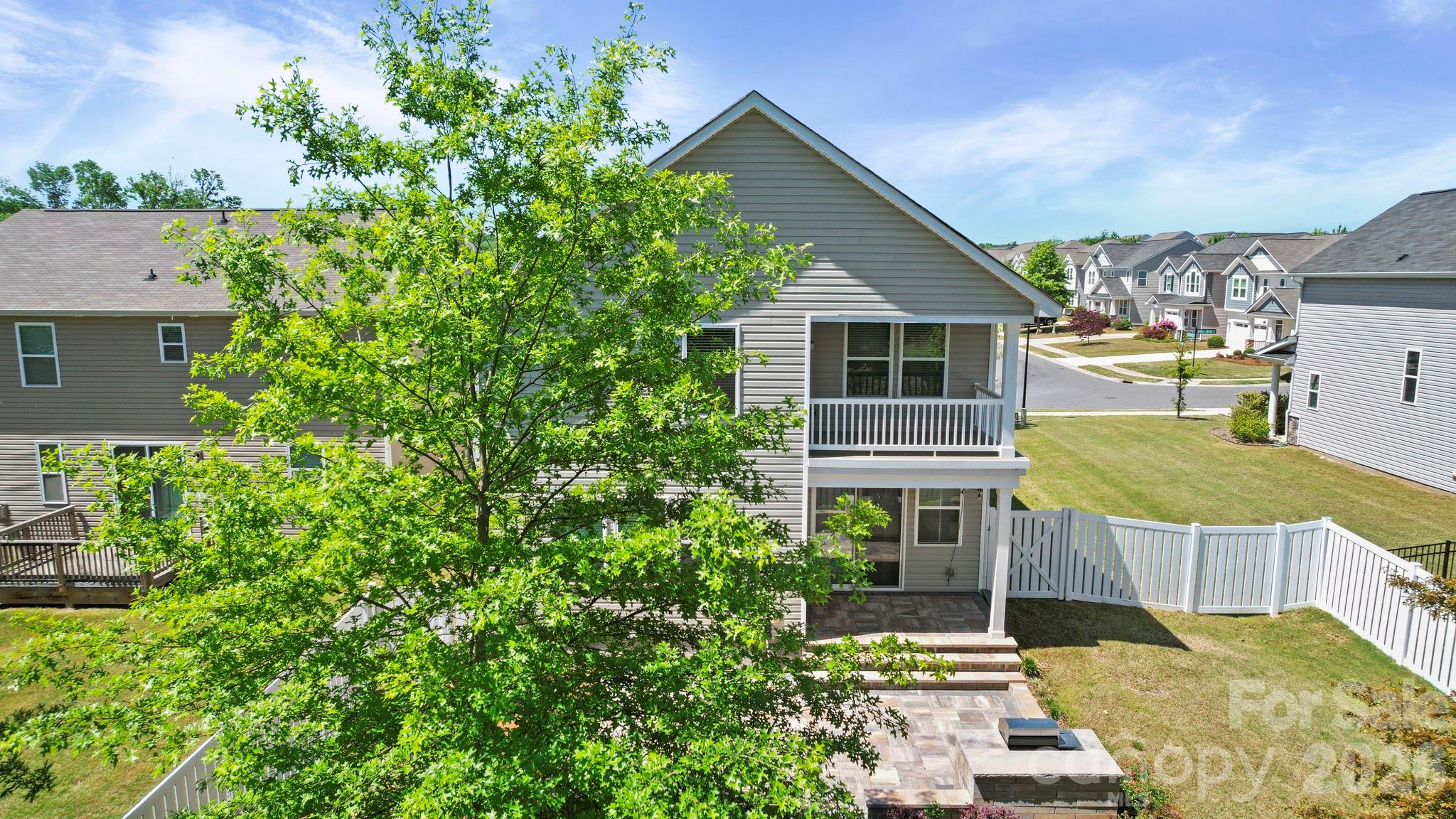 Kings Grove Manor - Residential