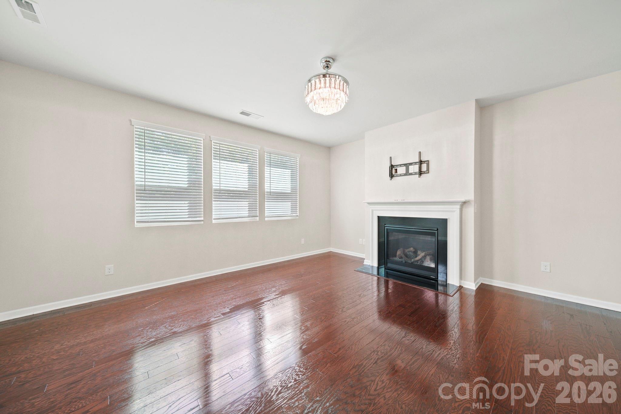 Kings Grove Manor - Residential