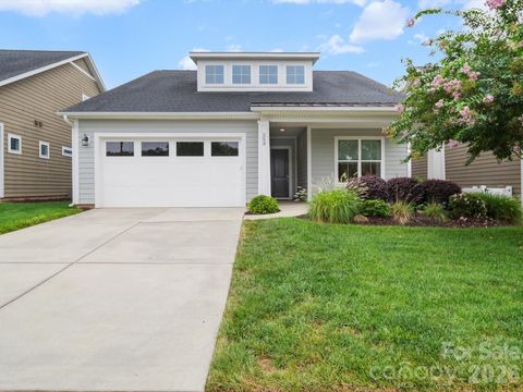 Photo of 253 Stone Mountain Way, Denver, NC 28037 (MLS # 4368168)