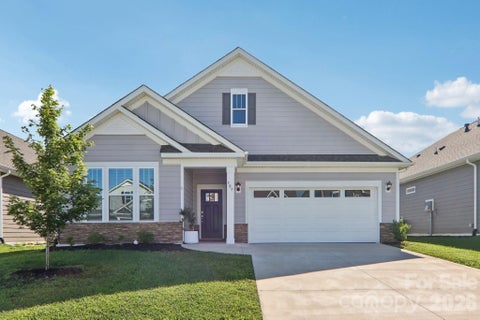 Photo of 505 Fox Cove Road, Hendersonville, NC 28792 (MLS # 4405060)