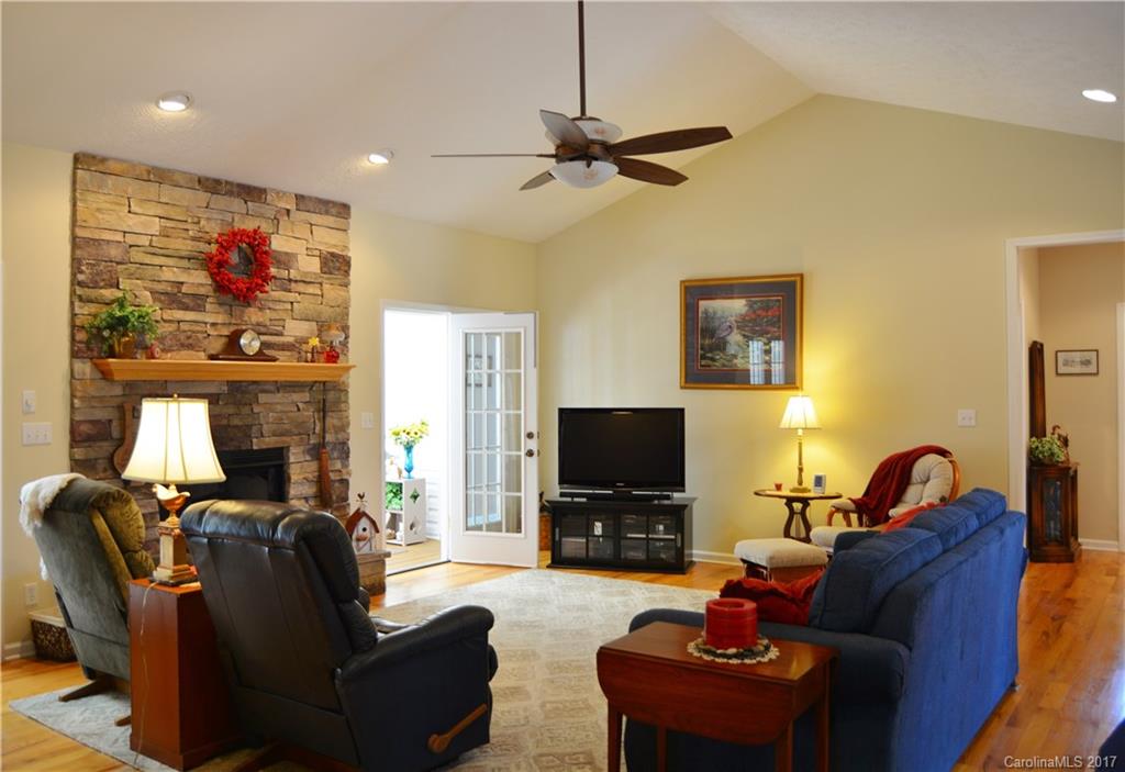 Jonathan Creek Estates - Residential