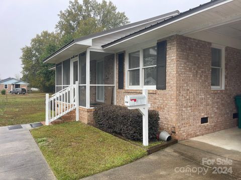 A home in Cheraw