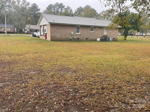 A home in Cheraw