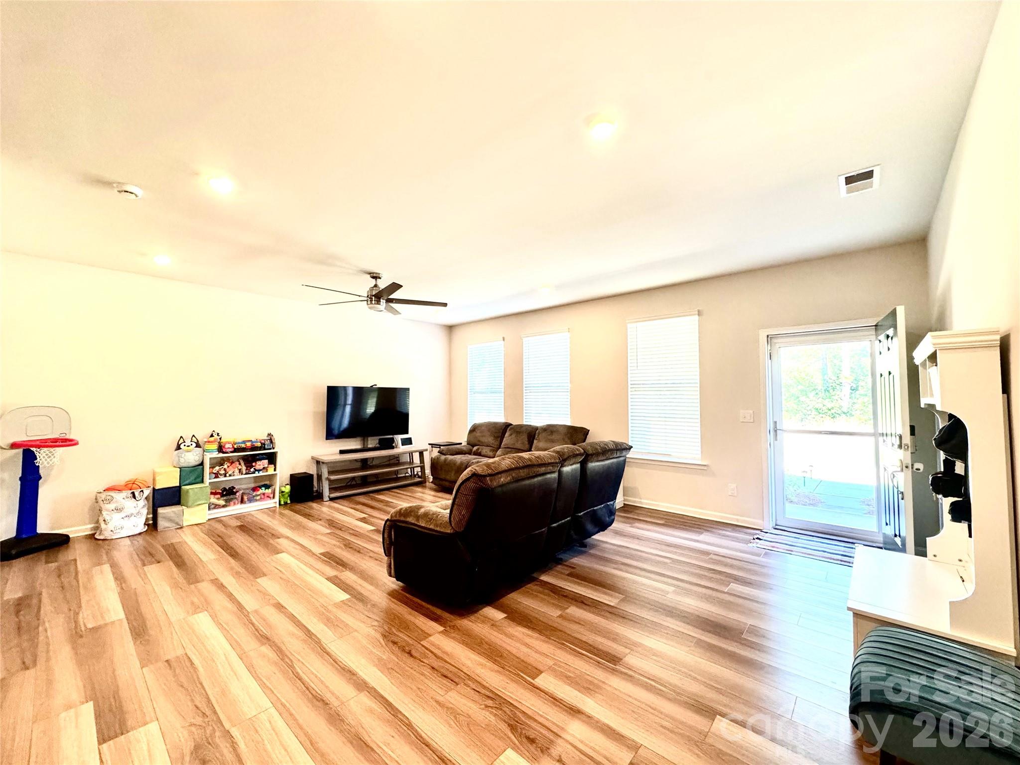 7726 Nelson Road