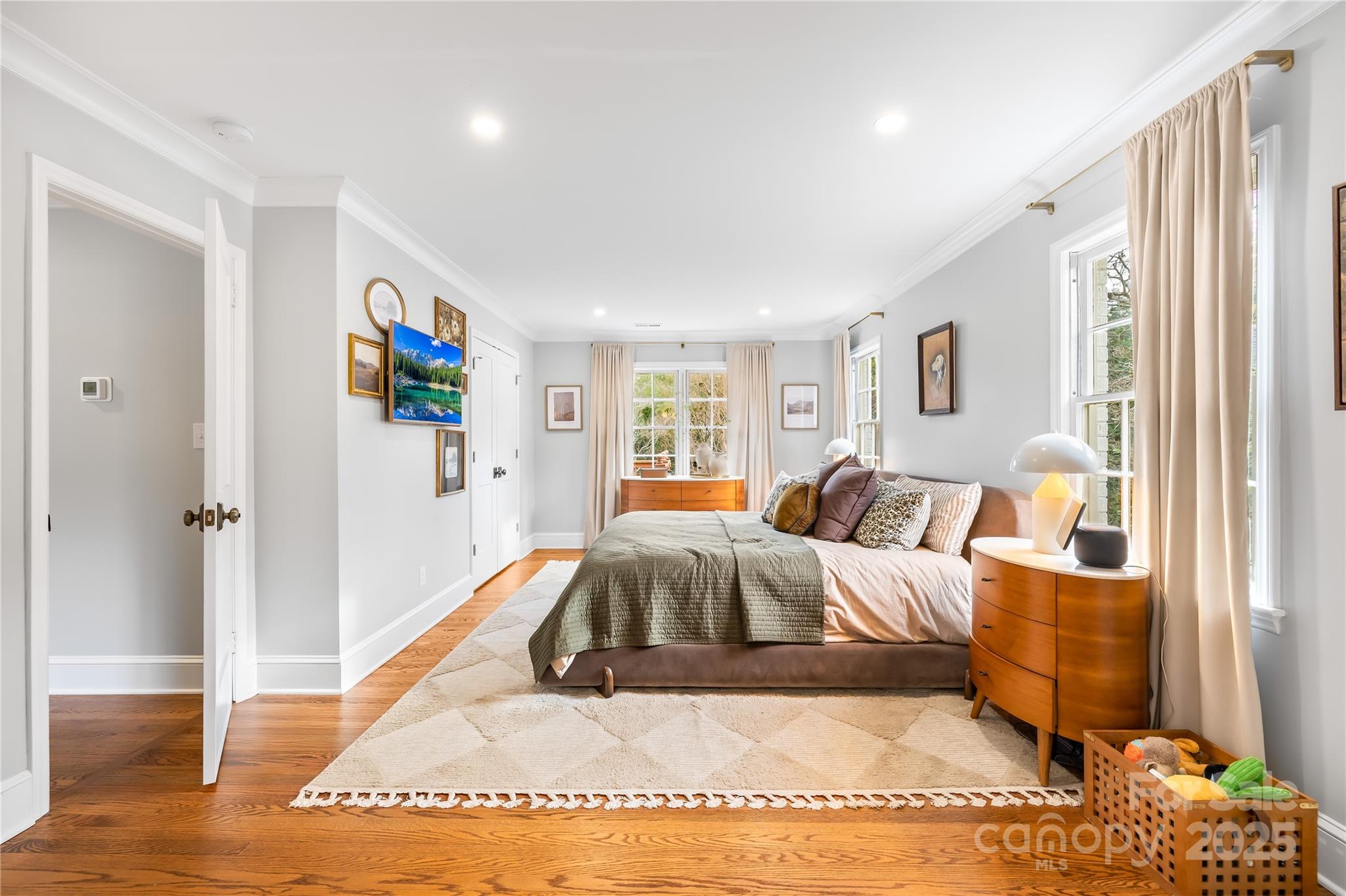 Montclaire - Residential