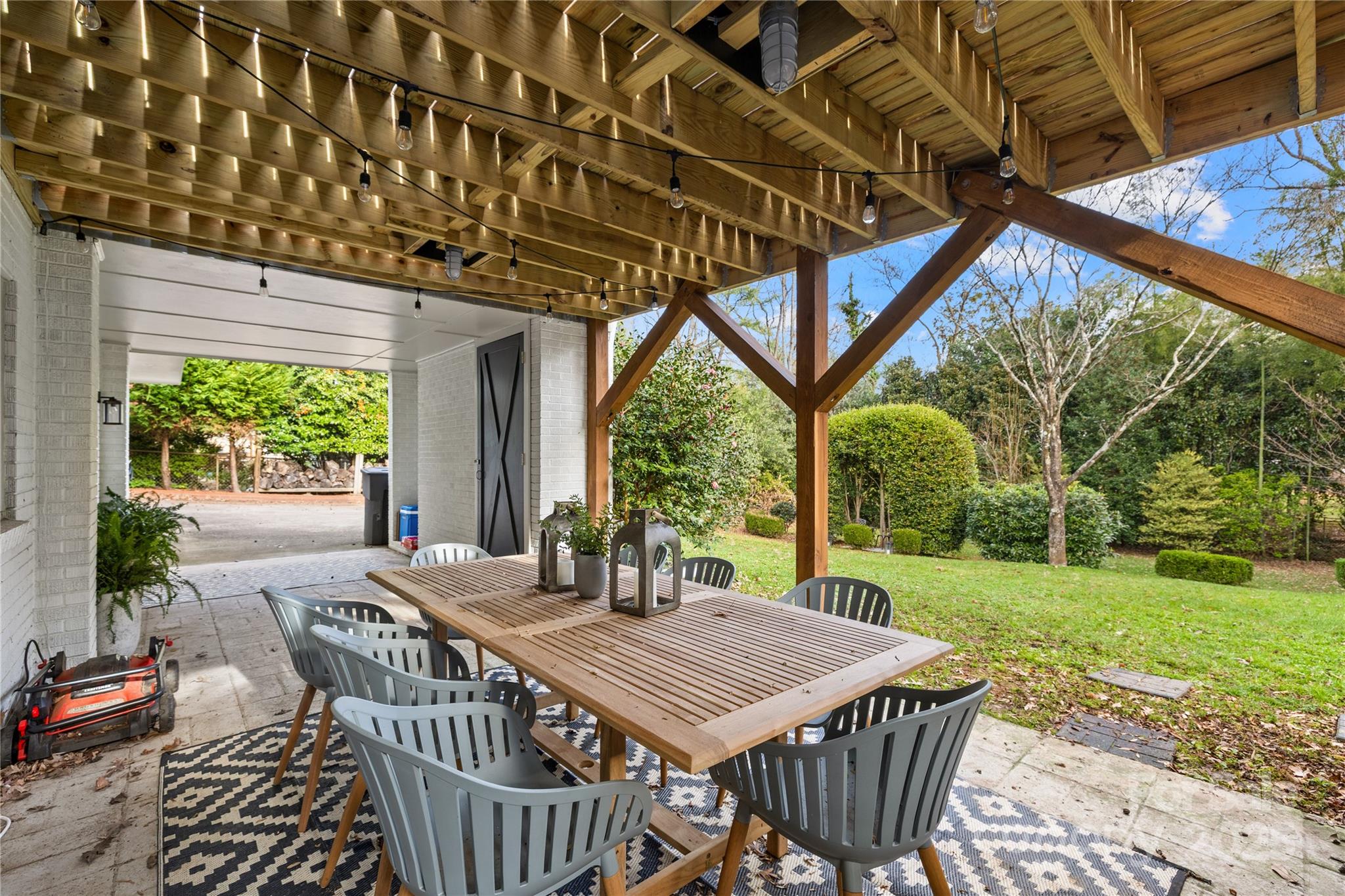 Montclaire - Residential